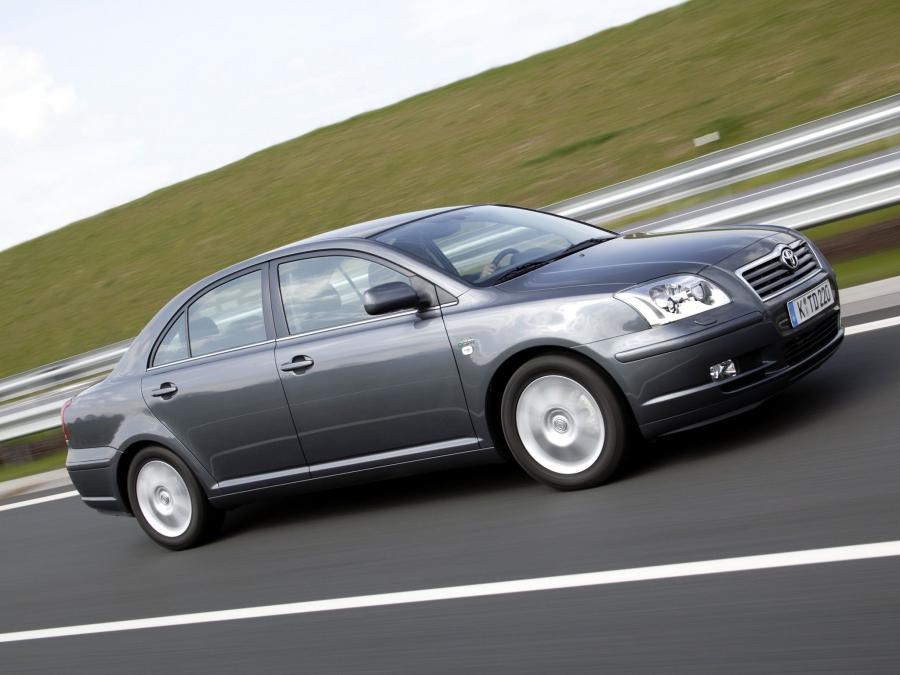  Toyota Avensis Sedan 2003 года  (фото 9 из 30)